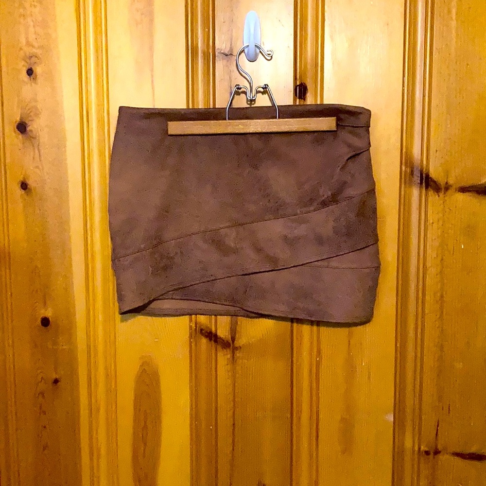 Free People suede skirt size 10, brown suede material
